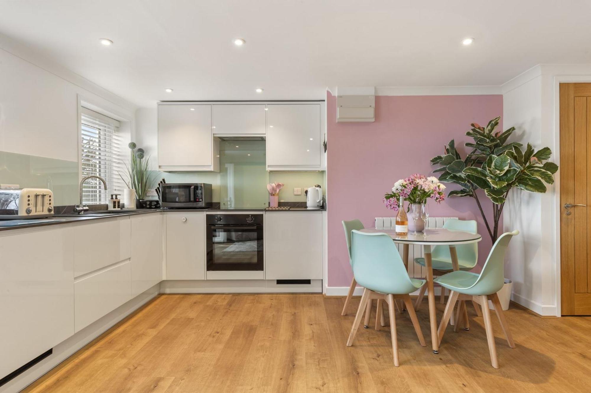 The Hidden Valley - A Stylish Rural Retreat, Perfect For Families St Clears Buitenkant foto