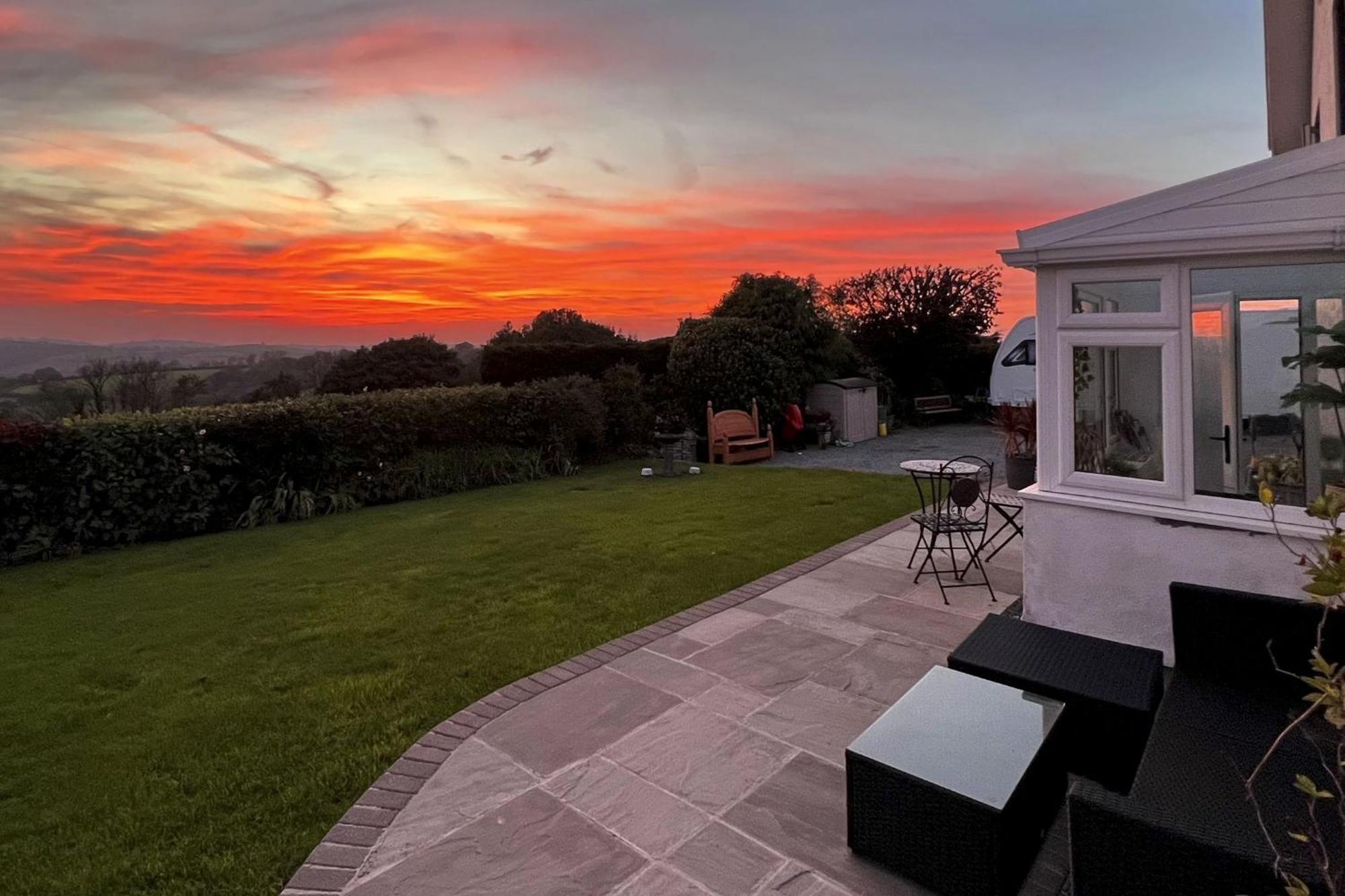 The Hidden Valley - A Stylish Rural Retreat, Perfect For Families St Clears Buitenkant foto