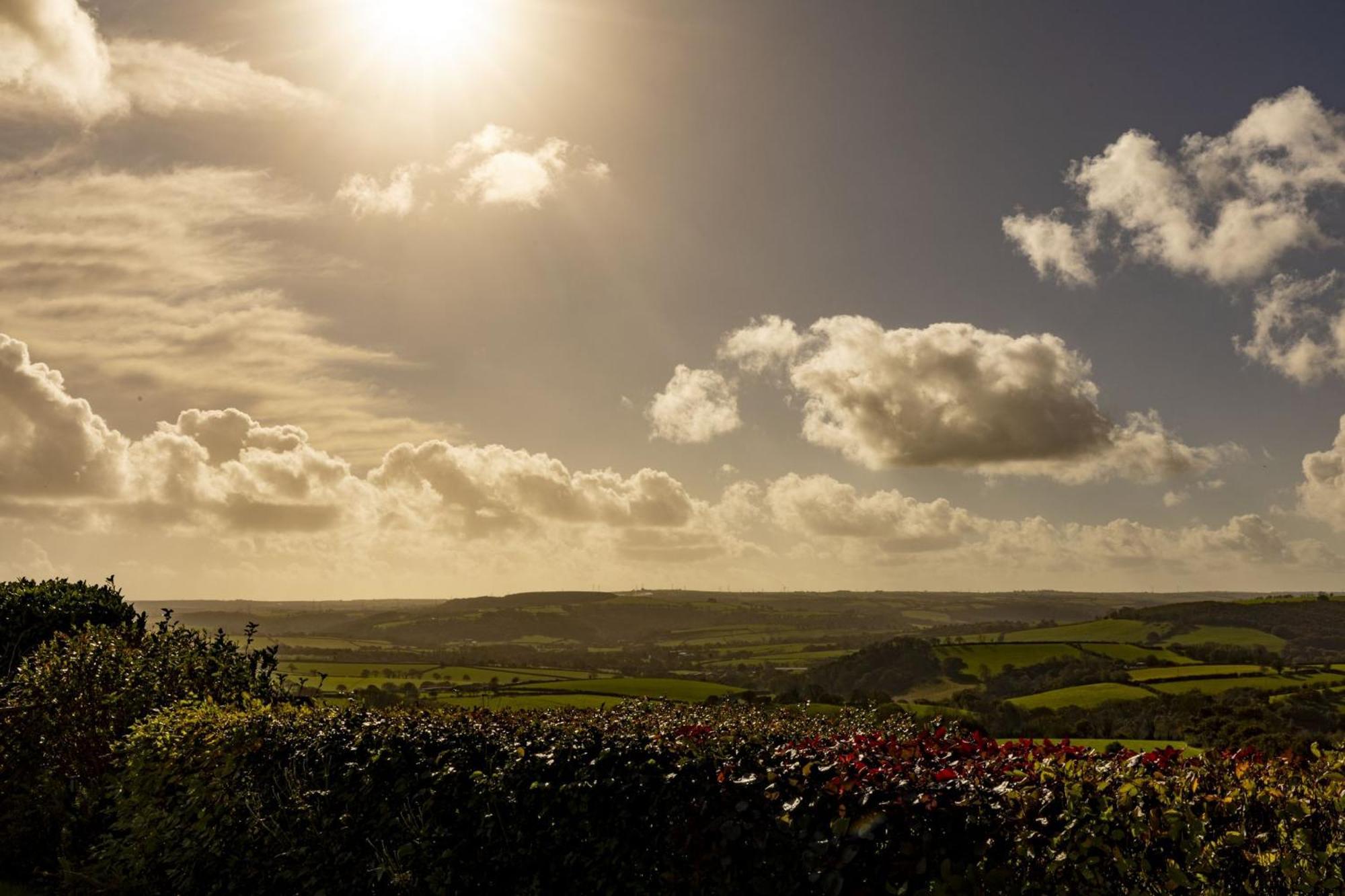 The Hidden Valley - A Stylish Rural Retreat, Perfect For Families St Clears Buitenkant foto